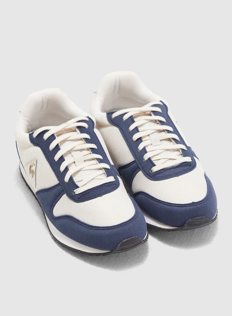 le coq sportif Alpha II