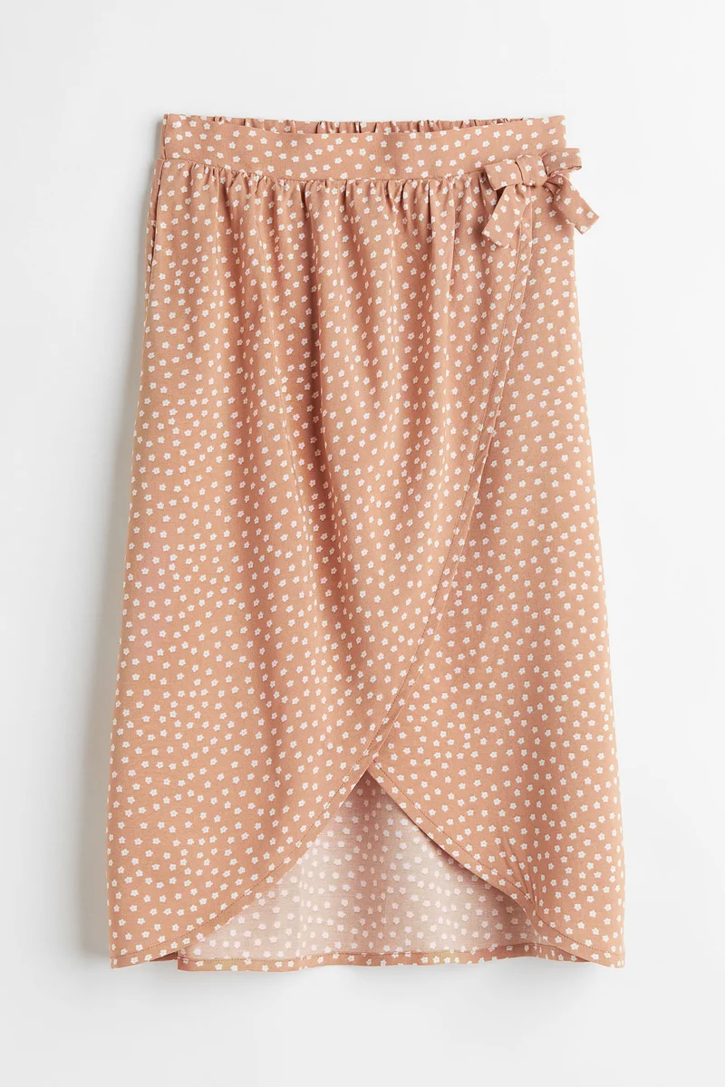 اتش اند ام تنورة منقوشة بتصميم ملفوف