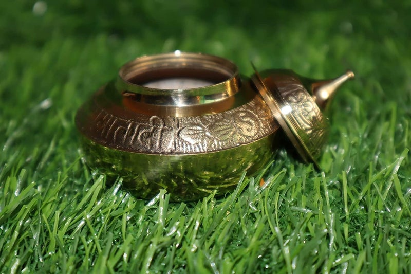 VR Creatives Brass Handmade Kumkum Sindoor Box Kumkum Puja Box Sindoor Dabbi Dibbi Dhani Dani Lid Holder Gold 16 X 16 X 19 Inch - Image 4