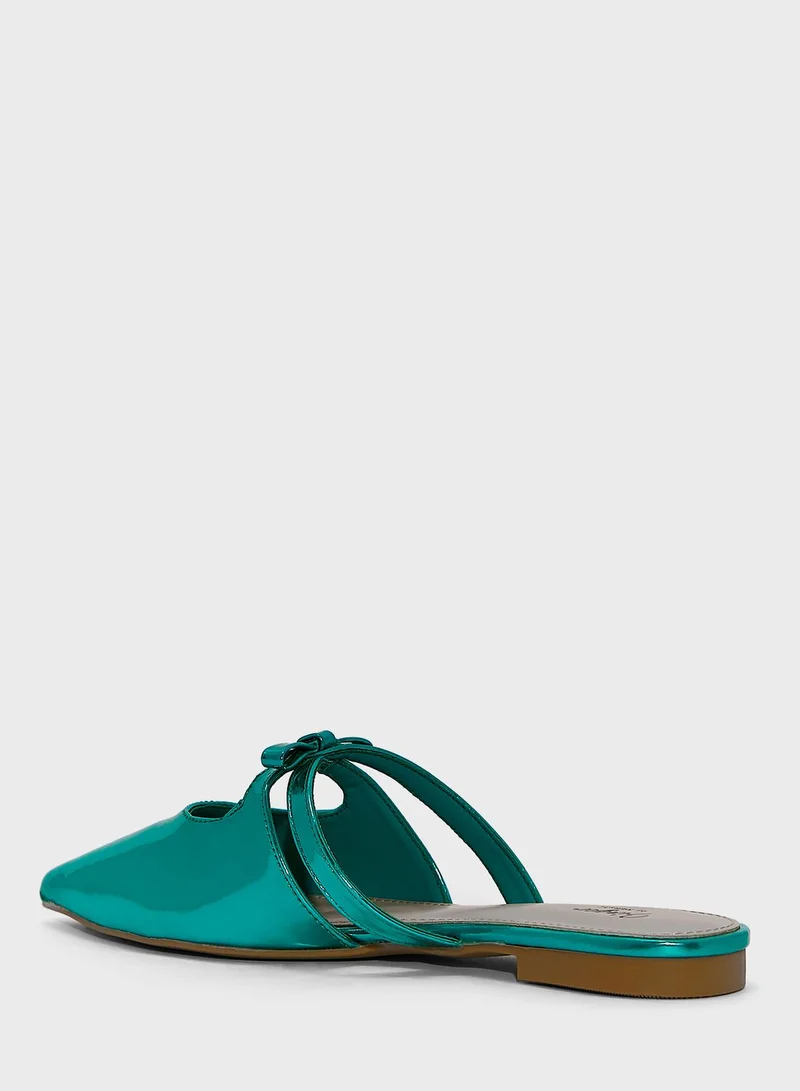 جينجر Bow Strap Slip On Flat Shoe