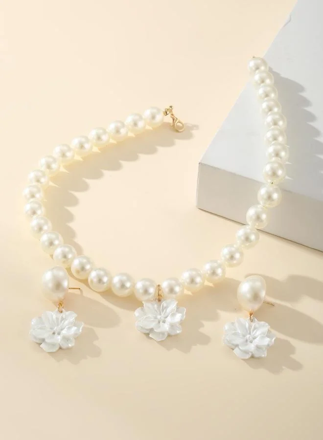 تايك تو طقم مجوهرات عقد وأقراط مزينة بلؤلؤ صناعي بشكل زهرة ثلاثية الأبعاد