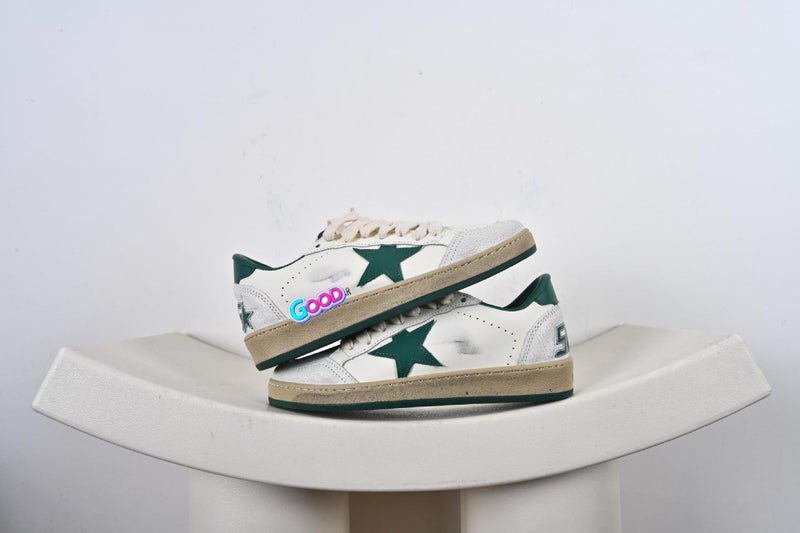 WU Vintage Star-Embroidered Flat Sneakers for Men and Women, Distressed Leather Casual Shoes, Unisex Retro Low-Top Trainers - Image 1
