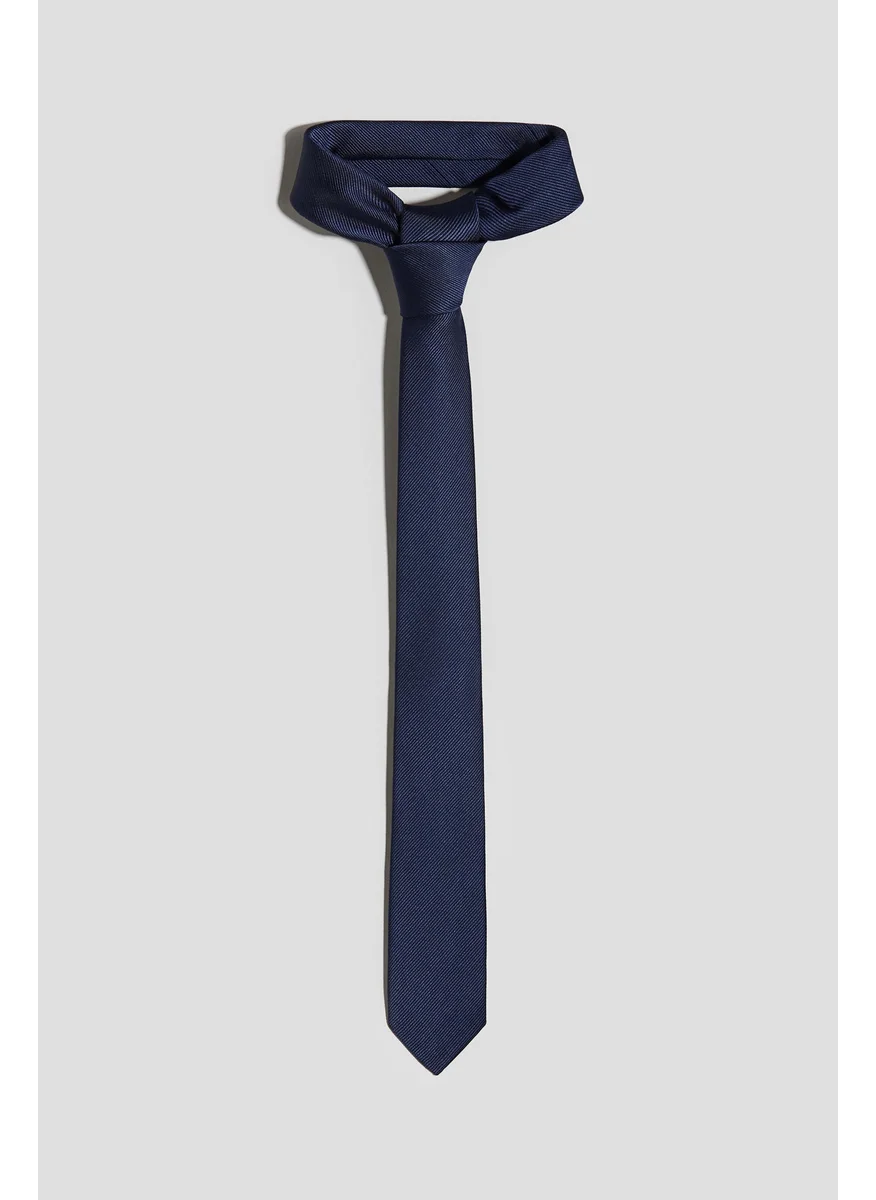 اتش اند ام Tie