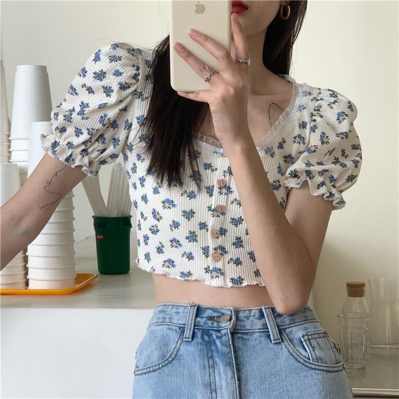 Sweet Girl ~ Korean Retro Style Sweet Foreign Style Age Reducing Retro Small Floral Bubble Sleeve Short T-Shirt - Image 3