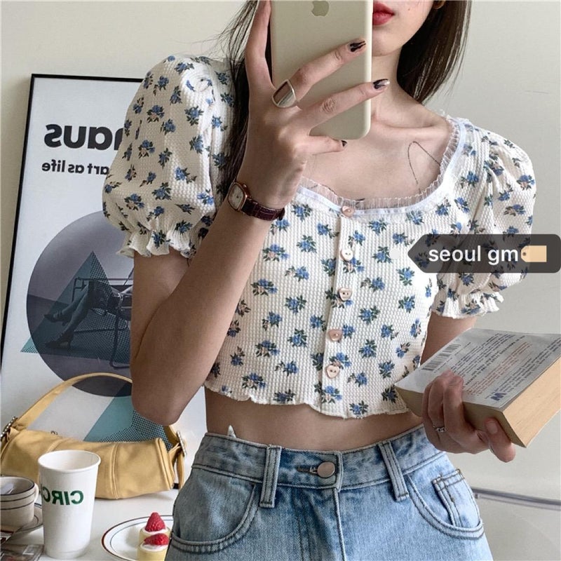 Sweet Girl ~ Korean Retro Style Sweet Foreign Style Age Reducing Retro Small Floral Bubble Sleeve Short T-Shirt - Image 2