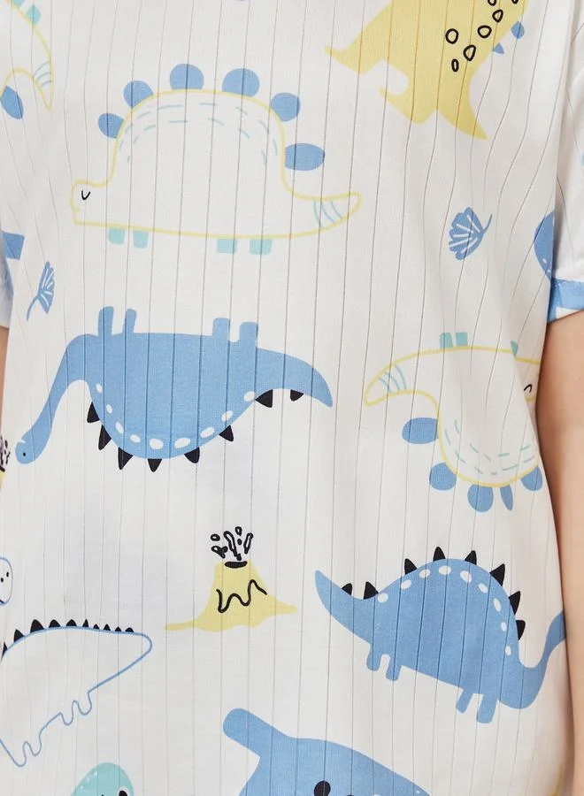 Styli Graphic Print Short Sleeve T-Shirt & Shorts Set