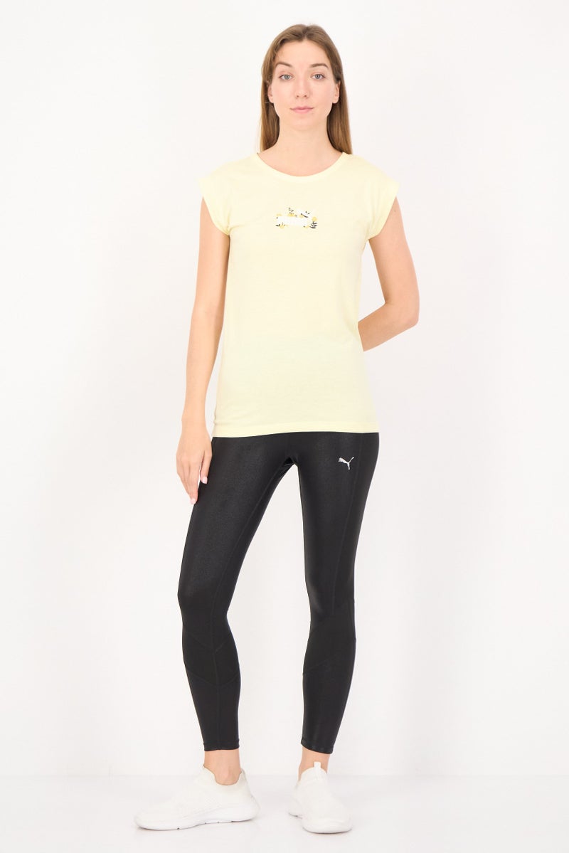 PUMA تي شيرت نسائي بأكمام قصيرة مريحة، لون أصفر فاتح - Image 4