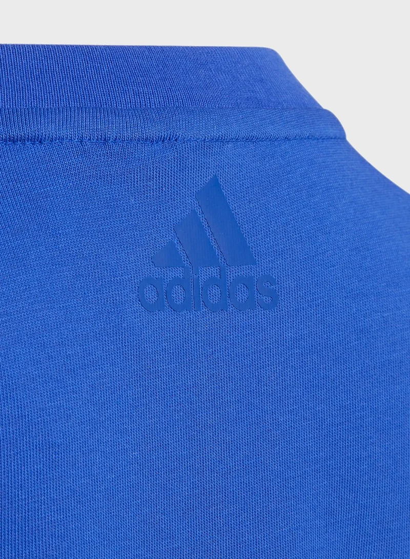 adidas تيشيرت بشعار الماركة للأطفال