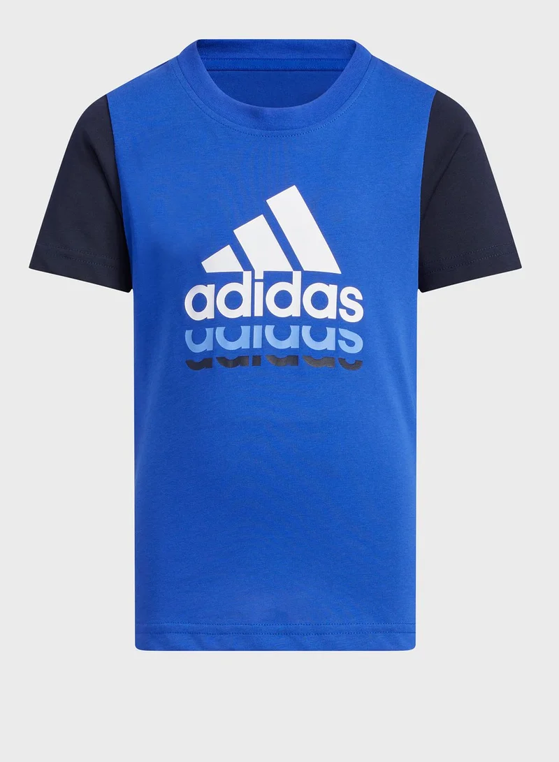 adidas تيشيرت بشعار الماركة للأطفال