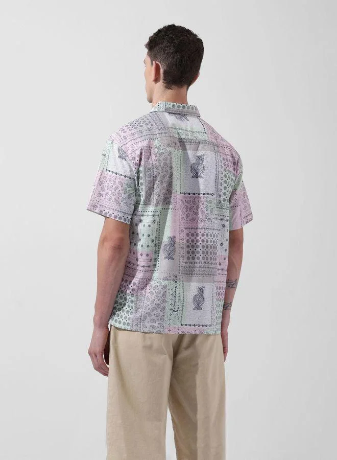 ذا انديان كراج كو Men Relaxed Fit Printed Cuban Collar Half Sleeves Shirt