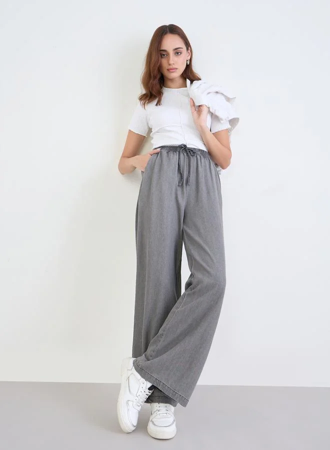 ستايلي بنطال بأرجل واسعة