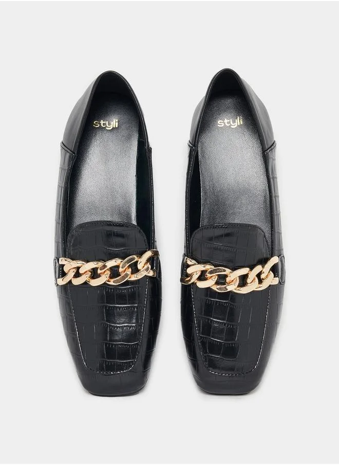 Styli Metallic Chain Accent Textured Loafers