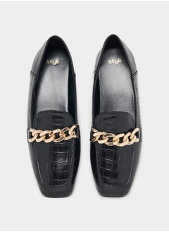 Styli Metallic Chain Accent Textured Loafers  - Image 5