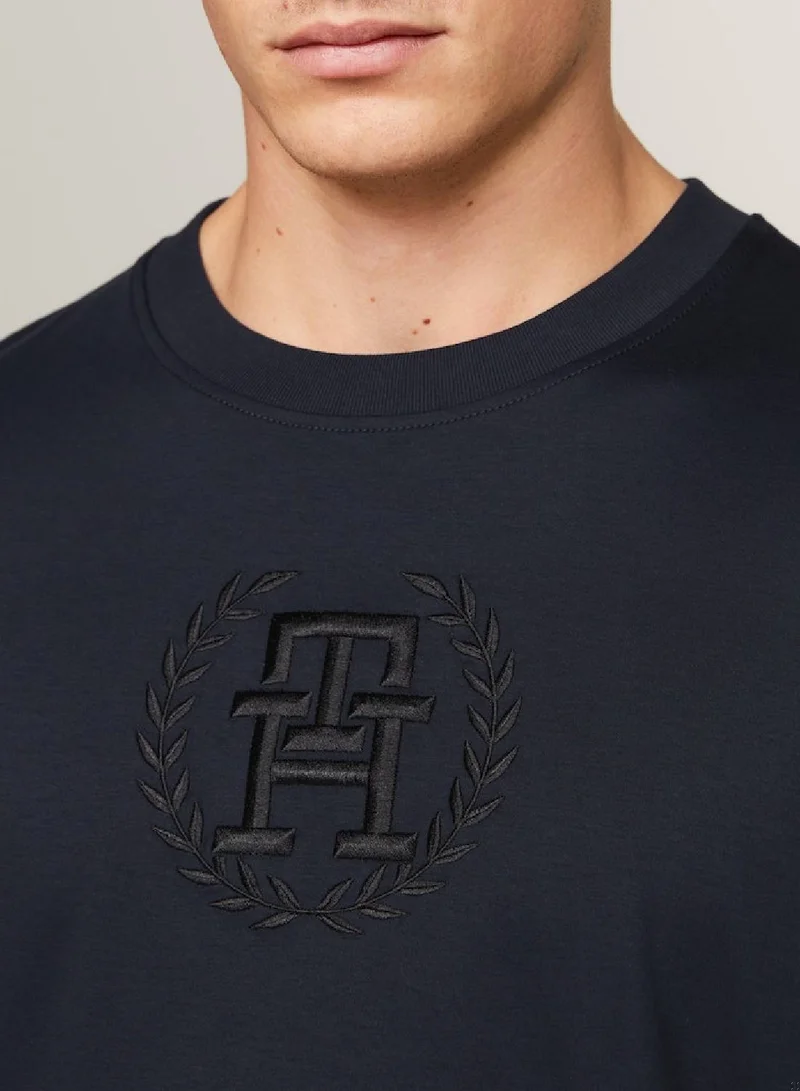 TOMMY HILFIGER Men's Archive Crest Logo Tonal Embroidery T-Shirt -  Stretch cotton, Blue