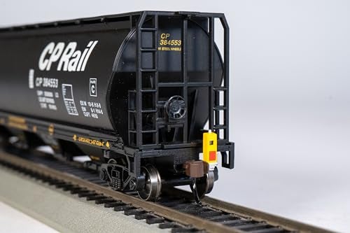Bachmann Trains - Canadian 4-Bay Cylindrical Grain Hopper with Flashing END of Train Device - CP Rail #384553 - HO Scale - Image 4