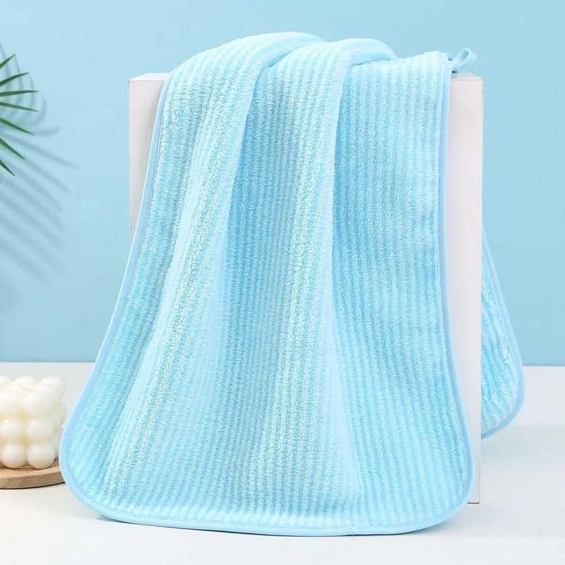 Reexplore Super Absorber Light Weight Microfiber Bathing Towel Soft Quick Dry Bath Towel for Men & Women (27.5 x 55 inch/70 x 140cm) (Blue) - Image 2