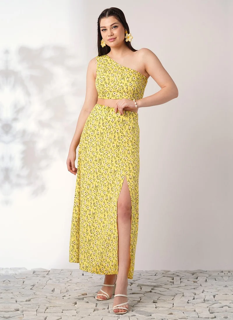 Globus Women Yellow Floral Print One Shoulder Crop Top With Side Slit Maxi Skirt Co-Ord Set