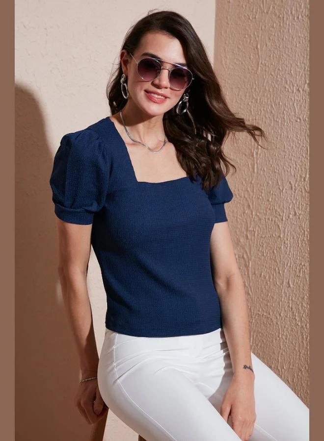 ليلا بلوزة نسائية برقبة مربعة بتفاصيل كم ليلى