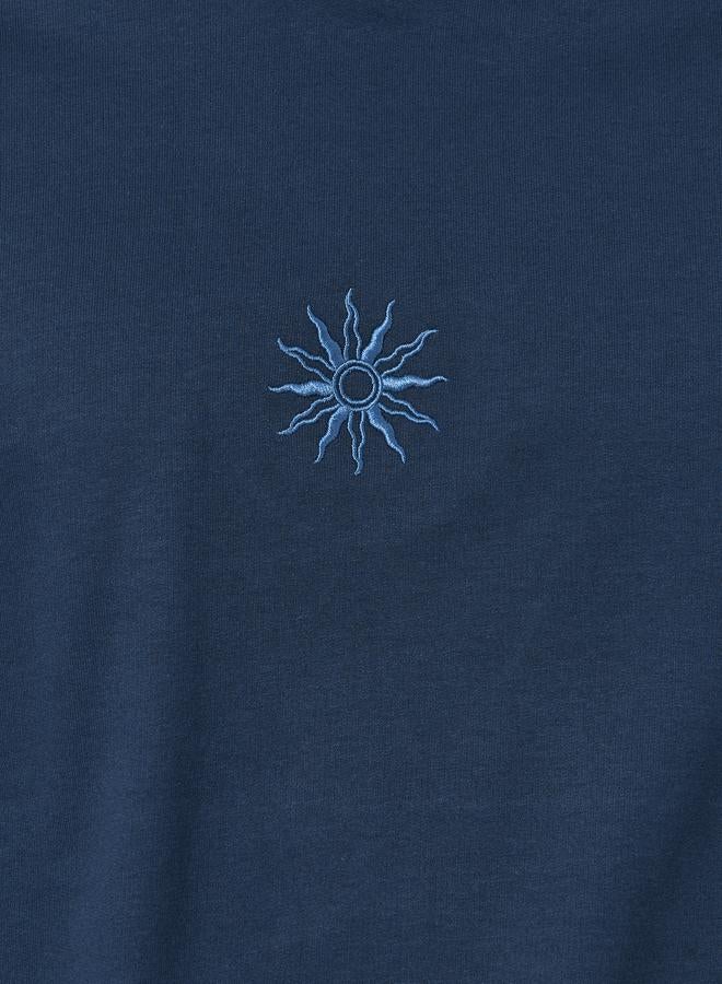 ستايلي هودي تيري واسع بتفاصيل مُطرّزة - Image 3