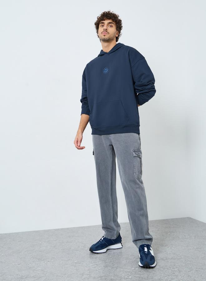 ستايلي هودي تيري واسع بتفاصيل مُطرّزة - Image 2