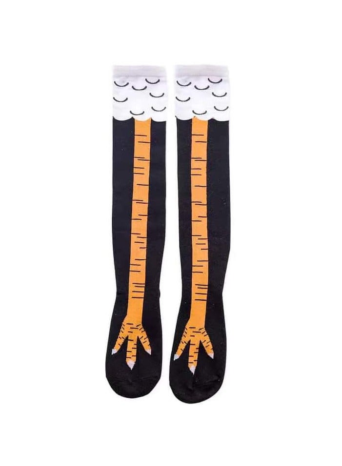 2pcs Black and White Long Chicken Leg Design Socks  - Image 4