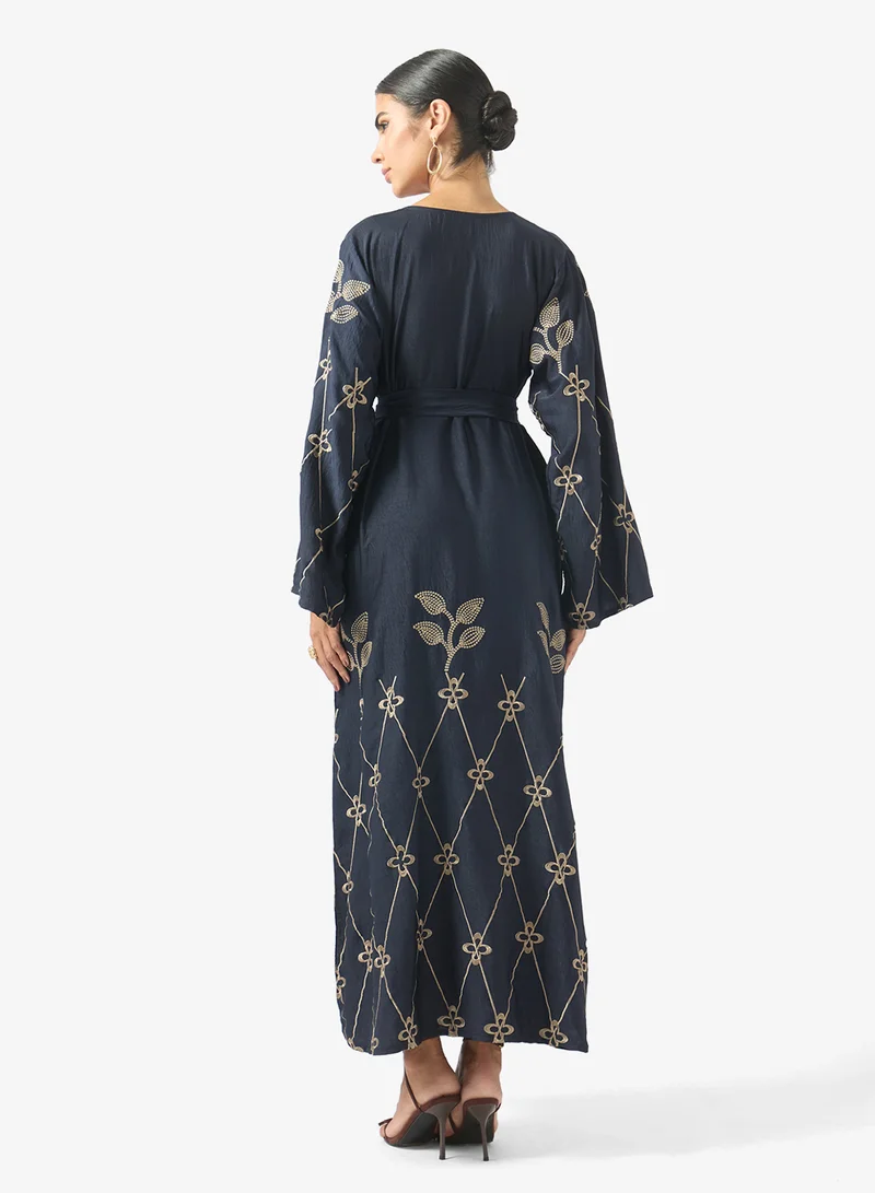 Hayas Closet Straight Sleeve Round-Neck Abaya