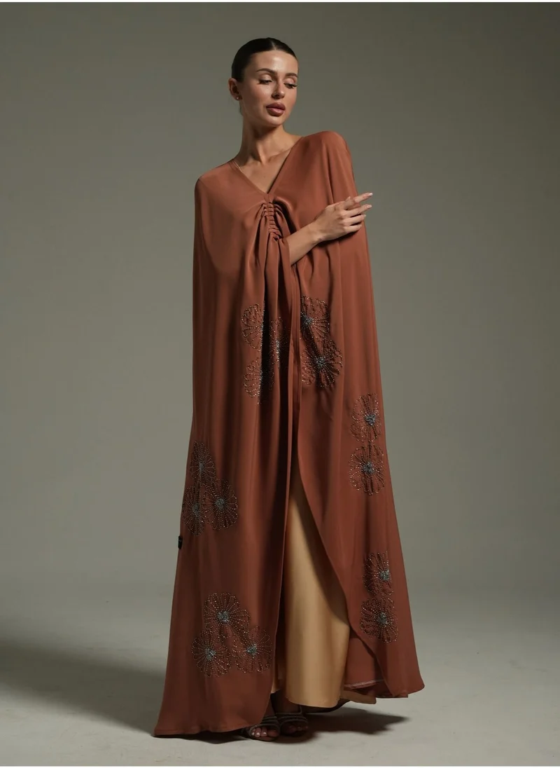 Meem by Mariyah Embellised cape abaya with inner