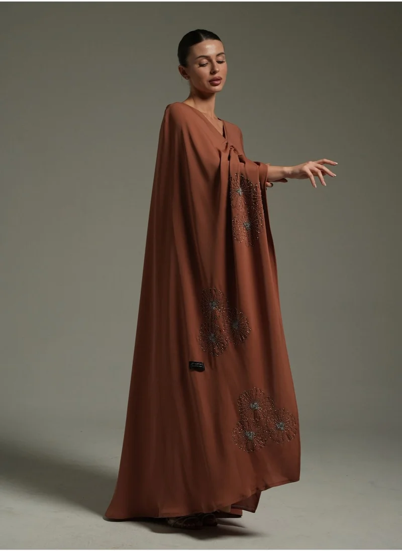 Meem by Mariyah Embellised cape abaya with inner