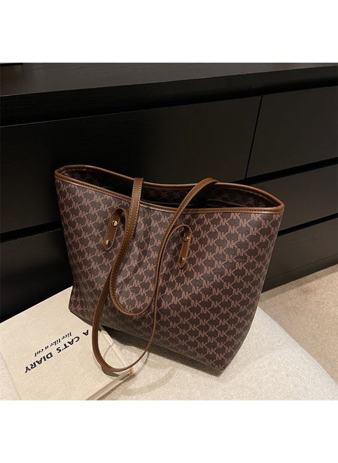 High-End Feeling Niche Tote Bag Womens Large Capacity Versatile Handbag For Work And Study Commuter Bag With Shoulder Strap Curry