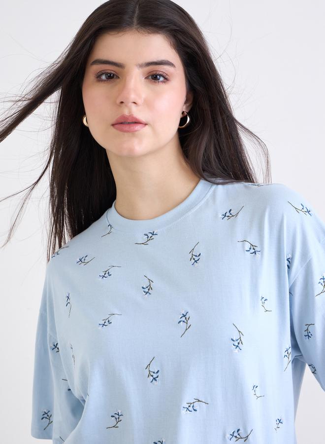 Styli Blue Embroidered Floral Oversized T-Shirt - Image 4