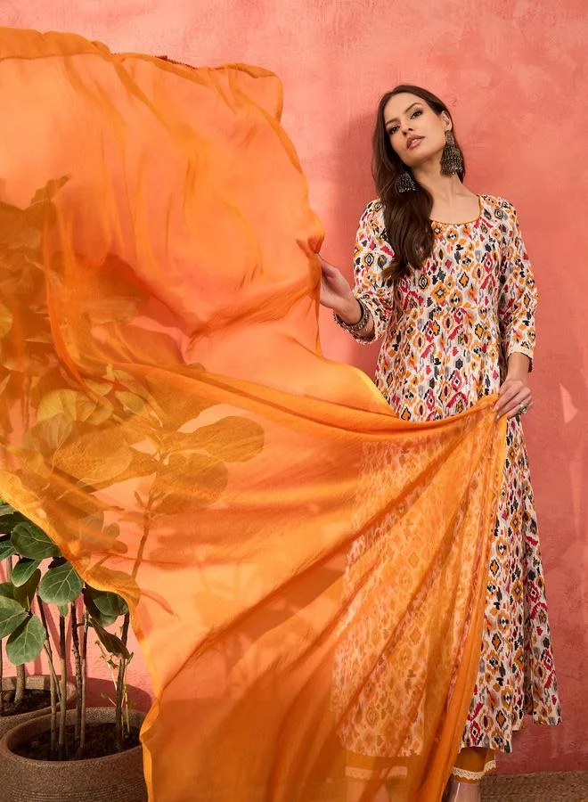 SASSAFRAS SASSAFRAS White Printed Cambric Anarkali Kurta with Pencil Pants and Dupatta Set