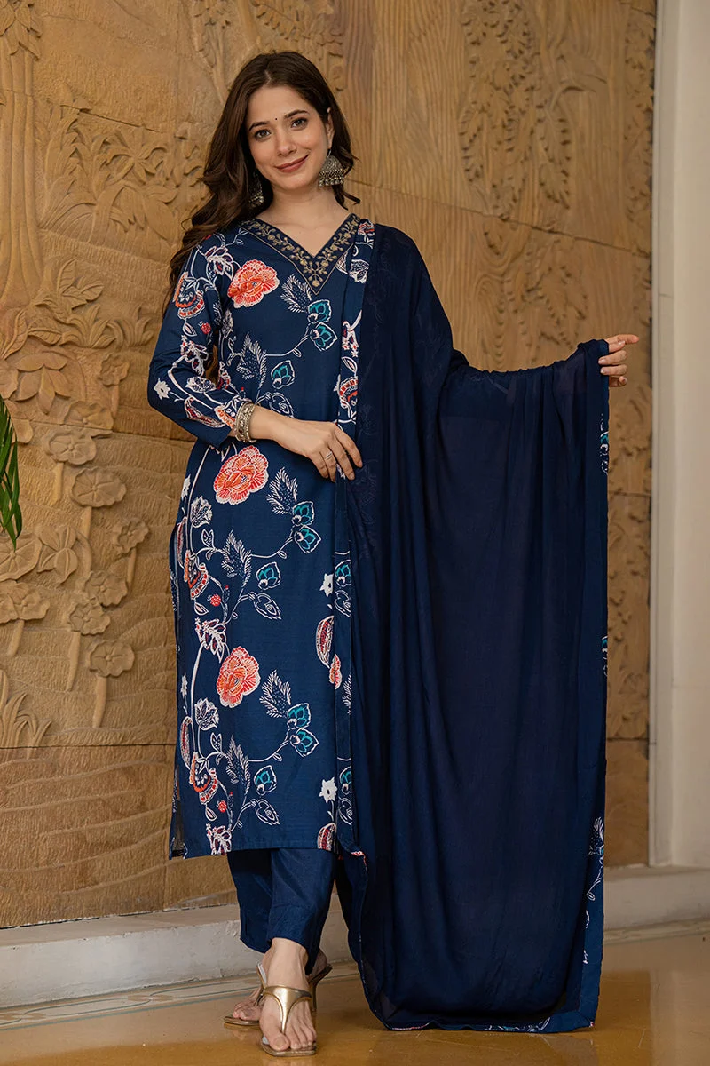 ZERESOUQ Blue Rayon Blend Floral Printed Straight Kurta Set