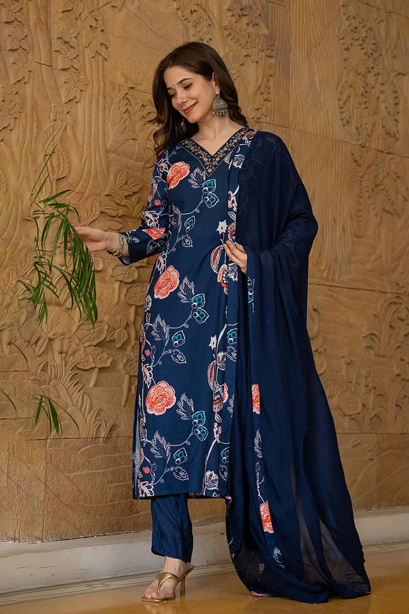 ZERESOUQ Blue Rayon Blend Floral Printed Straight Kurta Set