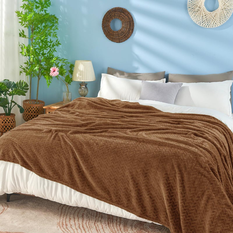 inhand Chocolate Brown Fleece Throw Blanket for Couch, Super Soft Flannel Blanket, Lightweight Fuzzy Blankets Sofa Bed Office, Washable Cozy Plush Fleece Blankets&Throw for All Season(50x60 Inches) - Image 5