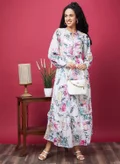 جلو باص white floral