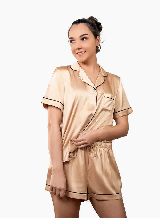 Aadaraya Aadaraya Collared Shirt and Shorts Set