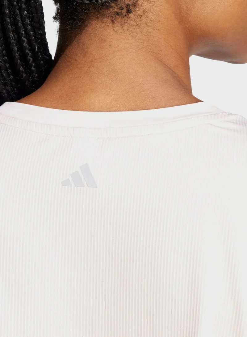 adidas تيشيرت ستوديو