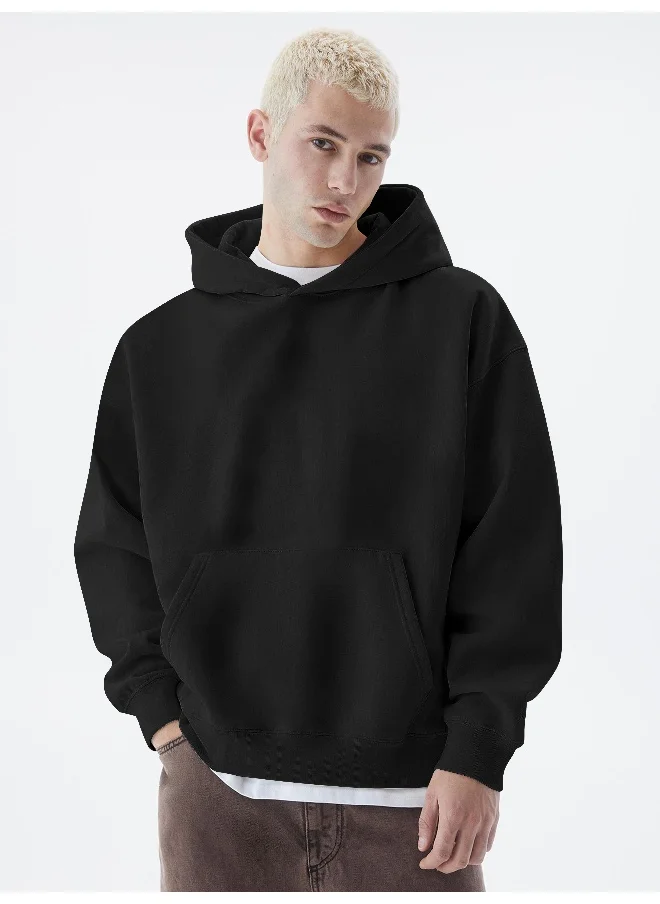 مانياك Mens Solid Full Sleeve Black Hoodie Fleece Sweatshirt