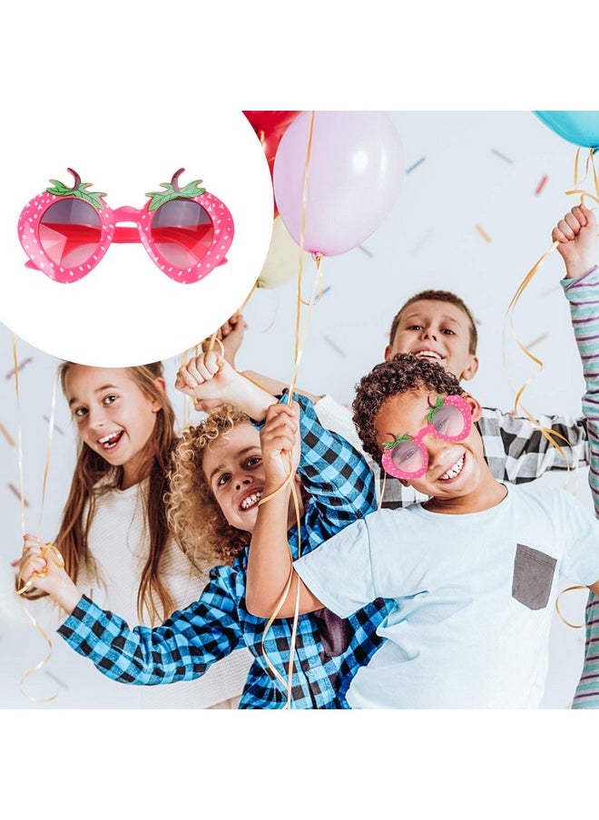 Amosfun - نظارات شمسية على شكل فراولة، نظارات شمسية لطيفة على شكل فراولة للنساء والرجال والفتيات والأولاد، نظارات شمسية مضحكة على شكل فراولة، نظارات حفلات تنكرية، إكسسوار أزياء، لعبة مضحكة إبداعية - Image 1
