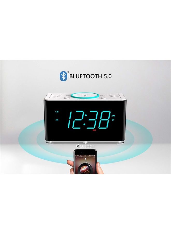 Emerson Radio ساعة منبه مزدوجة راديو بشاحن لاسلكي فائق السرعة 15 واط مع مكبر صوت بلوتوث، شاحن USB، ضوء ليلي LED أزرق، وشاشة 1.4 بوصة، أسود - Image 5