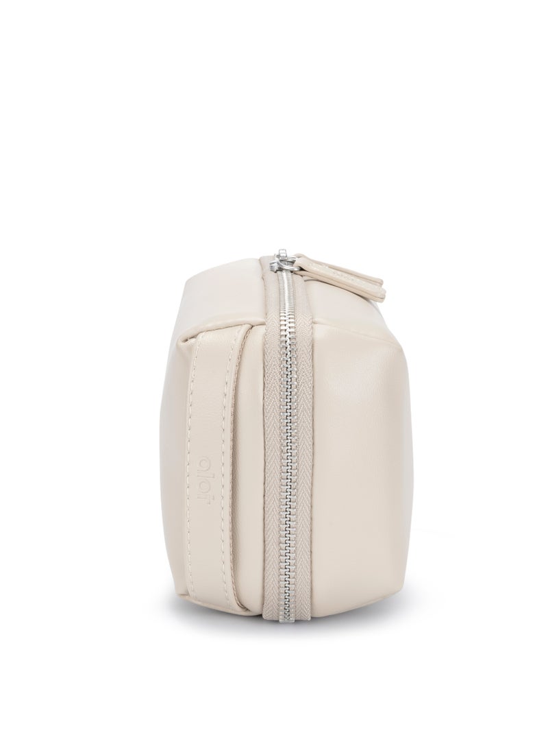 ALOT PU Leather Handbag - Elegant Quilted Purse with 1-Liter Capacity and Multiple Pockets - Durable Bag for Daily Use - Image 2