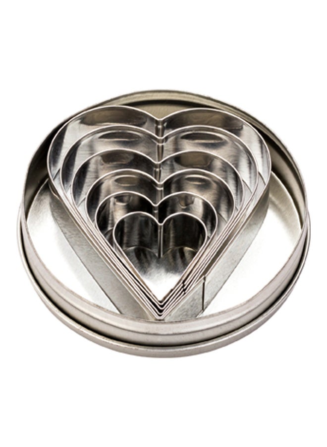 Restaurantware مجموعة قواطع بسكويت على شكل قلب من باستري تيك 6 قطع، في علبة معدنية على شكل قلب - أشكال متعددة، خطوط دقيقة، مجموعة قواطع قلب معدنية، لإنشاء بسكويت بأحجام مختلفة - Image 1