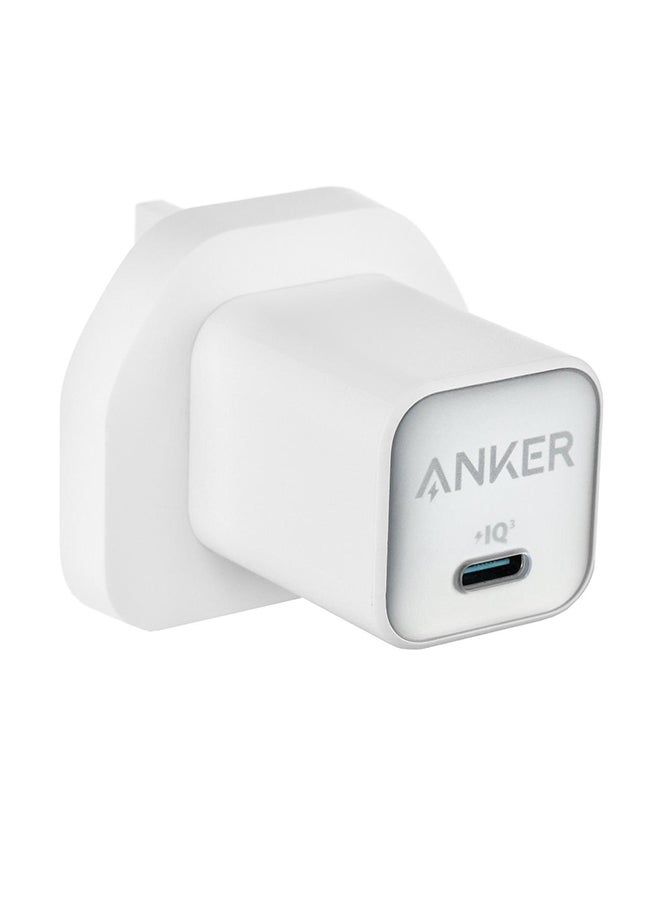 شاحن حائط نانو 3 باللون الأبيض - Image 1