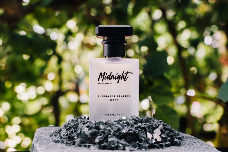RawChemistry Midnight Pheromone Infused Cologne for Men 1 oz. - Image 2