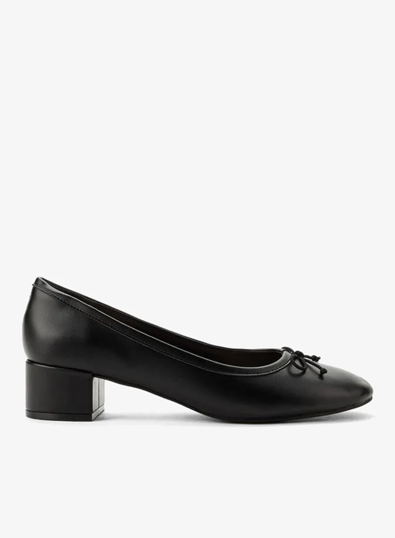 سيليست Women Bow Detail Block Heel Shoes