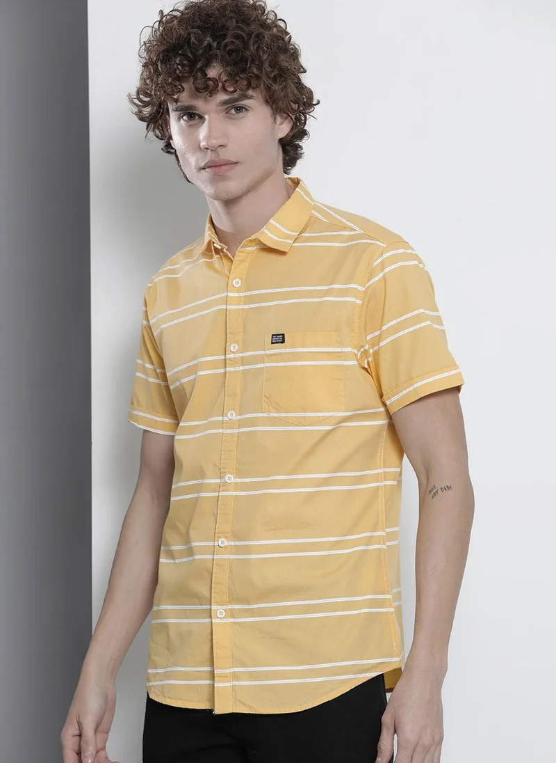 The Indian Garage Co Men Slim Fit Striped Half Sleeves Spread Collar Casual Shirt