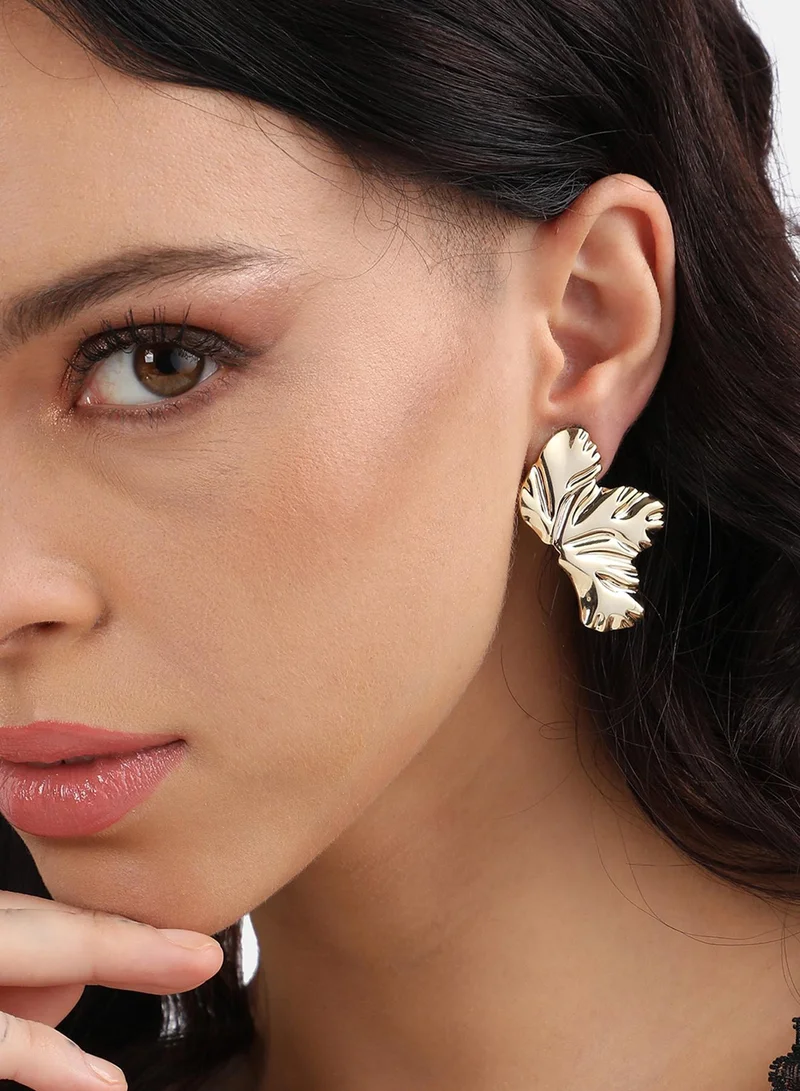 SOHI Textured Maple Leaf Artificial Stud Earring Jewellery