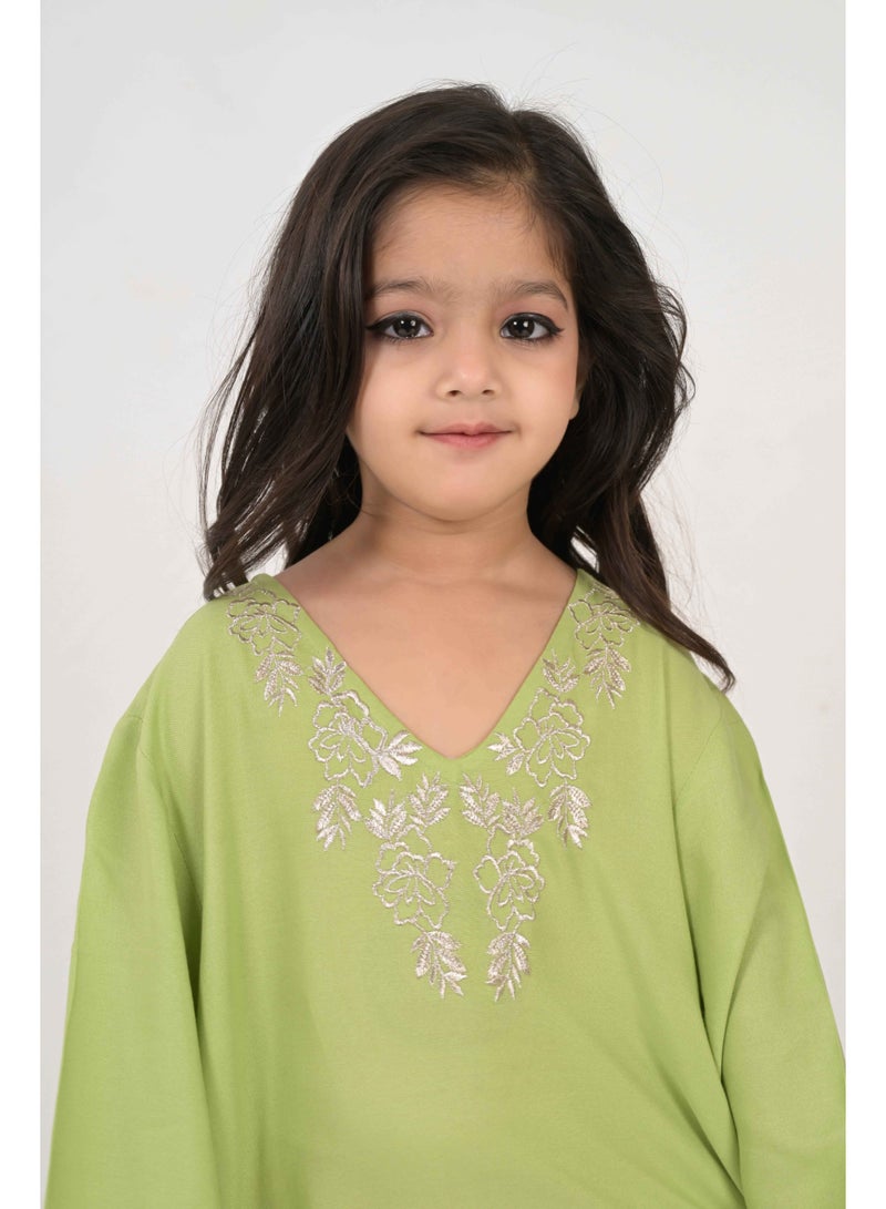 Linelle Kids Jalabiya – Green Rayon Maxi with Full Loose Sleeves and Embroidery Detailing - Image 5