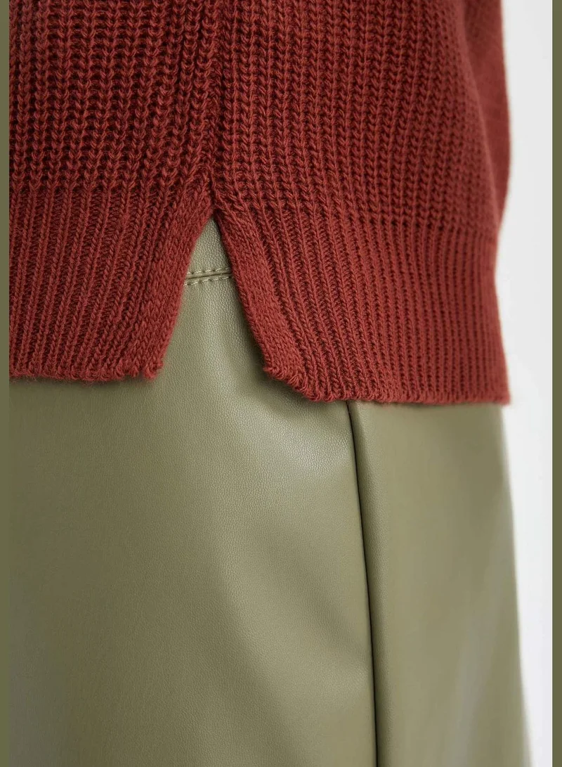 DeFacto V-Neck Knit Vest