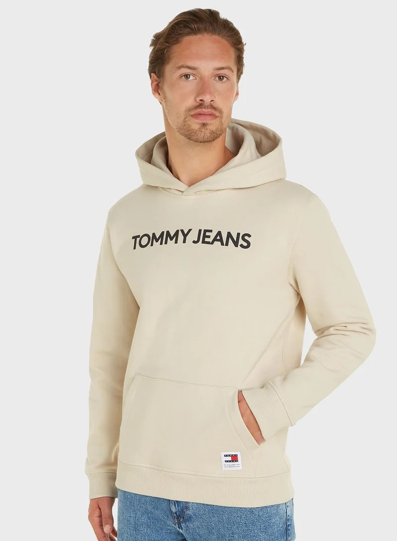 TOMMY JEANS Logo Hoodie